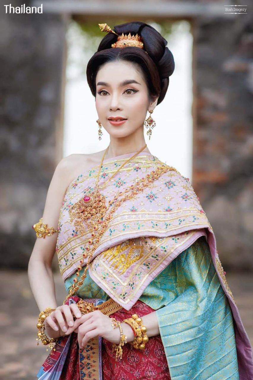 THAILAND 🇹🇭 | Thai wedding dress, ชุดไทยวิวาห์ by Siri ชุดไทย เจ้าสาว ครบวงจร