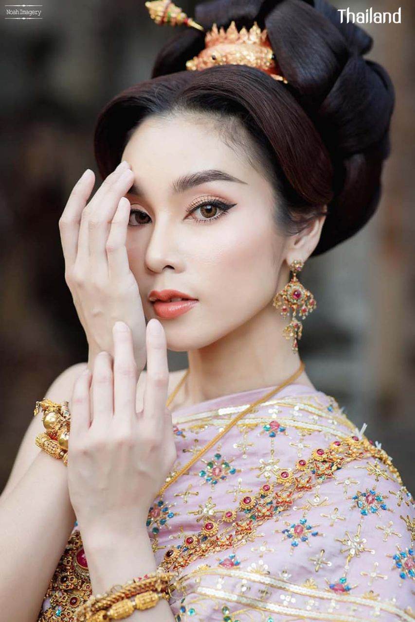 THAILAND 🇹🇭 | Thai wedding dress, ชุดไทยวิวาห์ by Siri ชุดไทย เจ้าสาว ครบวงจร