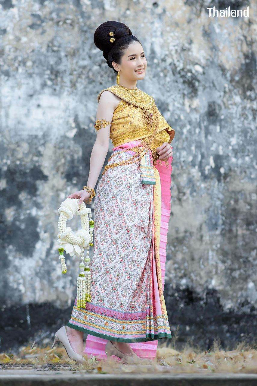 THAILAND 🇹🇭 | Thai wedding dress, ชุดไทยวิวาห์ by Siri ชุดไทย เจ้าสาว ครบวงจร