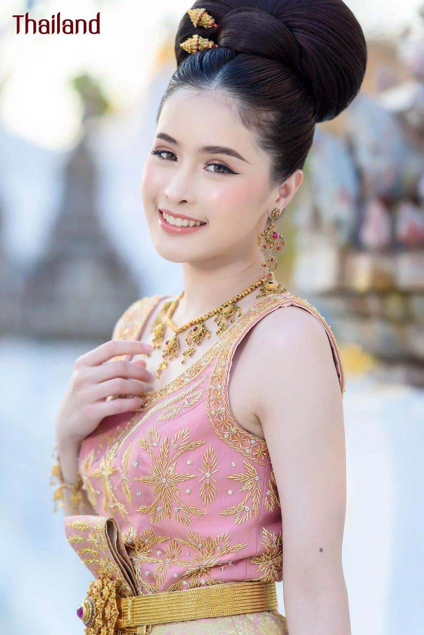 THAILAND 🇹🇭 | Thai wedding dress, ชุดไทยวิวาห์ by Siri ชุดไทย เจ้าสาว ครบวงจร