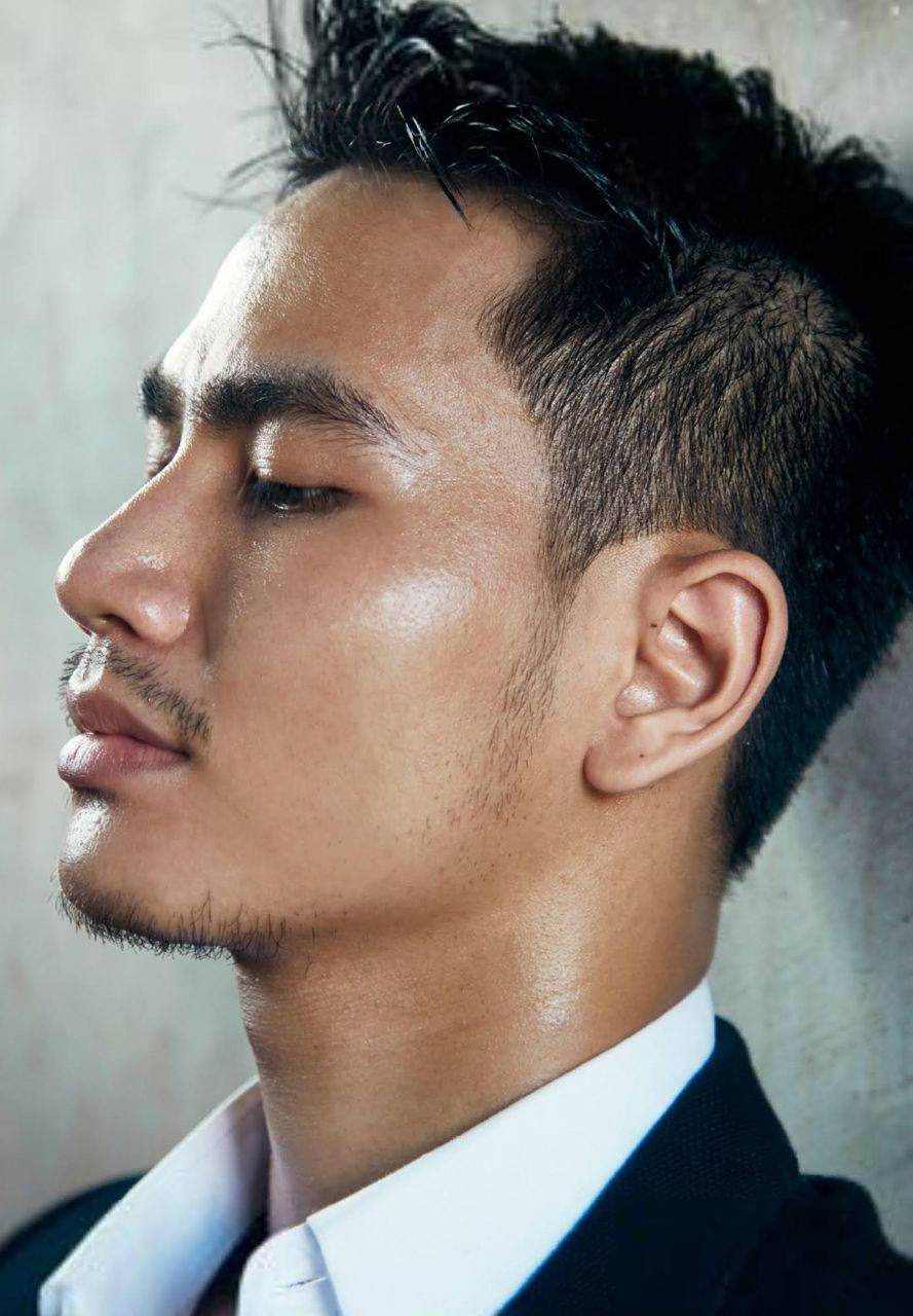 หนุ่มหล่อขึ้นปก 946.6