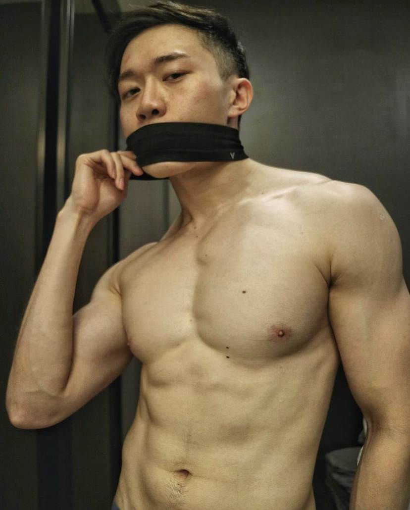 ชายหล่อ หุ่นแซ่บ 9