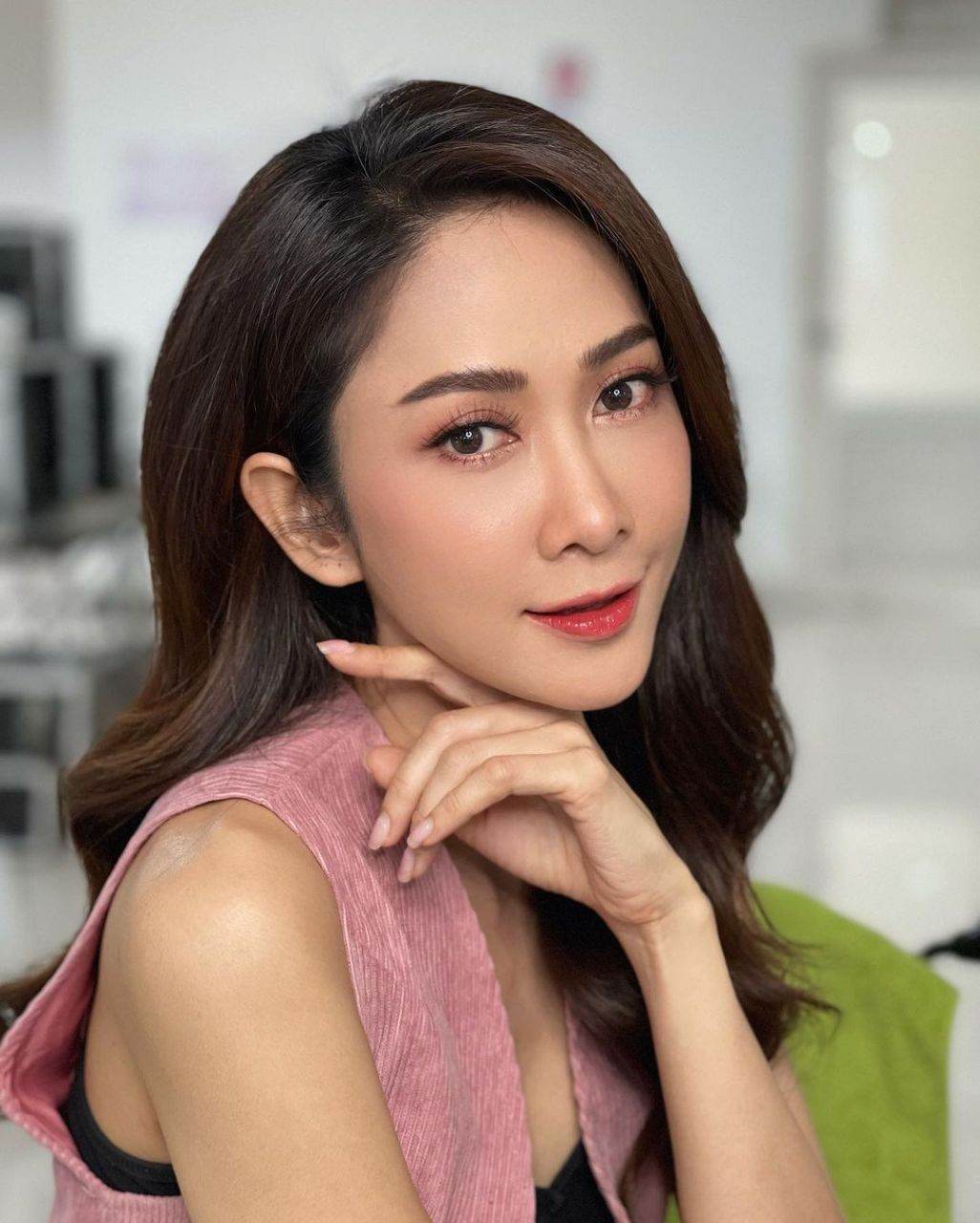 ยุ้ย จีรนันท์ เรื่อง เล็บครุฑ