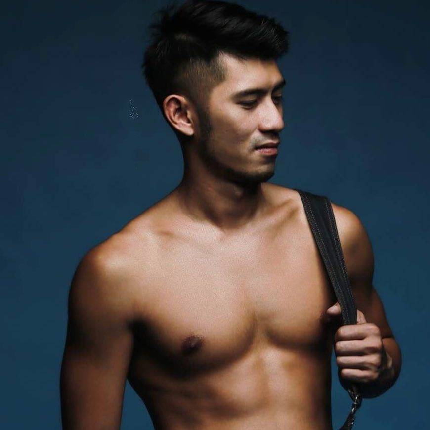 ถอดโชว์เรือนร่าง 2697