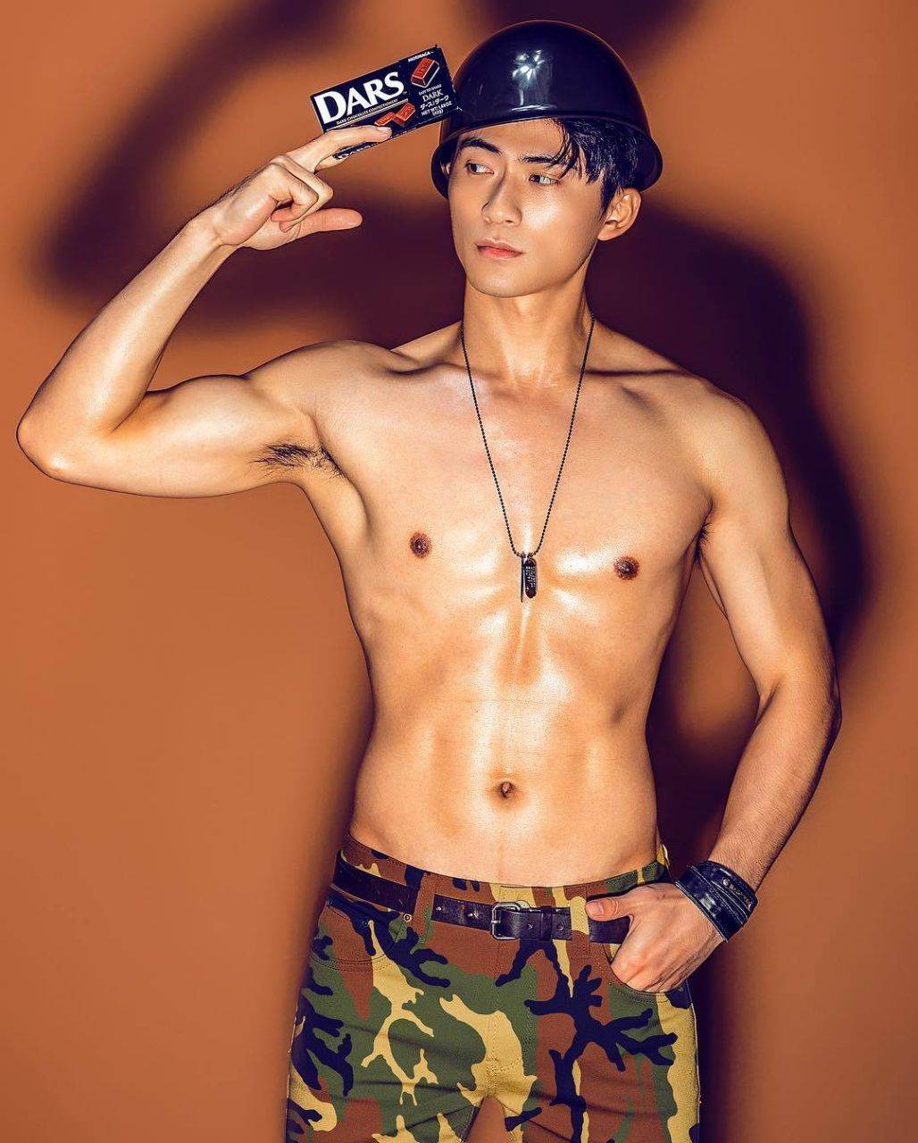 ถอดโชว์เรือนร่าง 2699