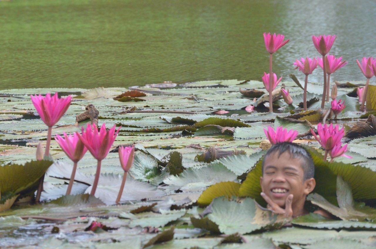 ยิ้มใสๆไร้สาร