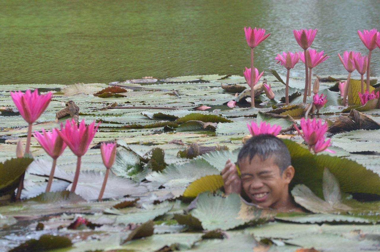 ยิ้มใสๆไร้สาร