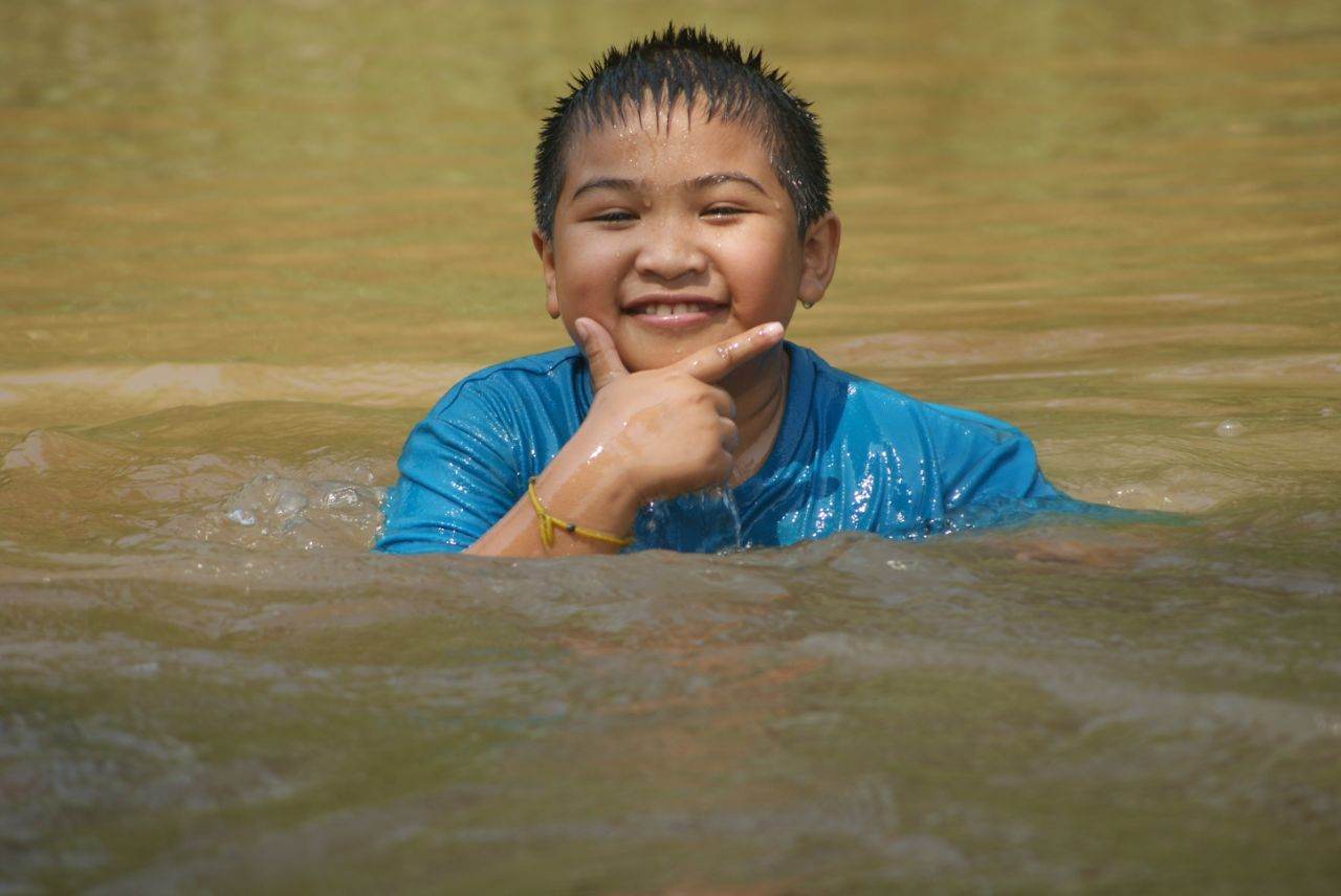 ยิ้มใสๆไร้สาร