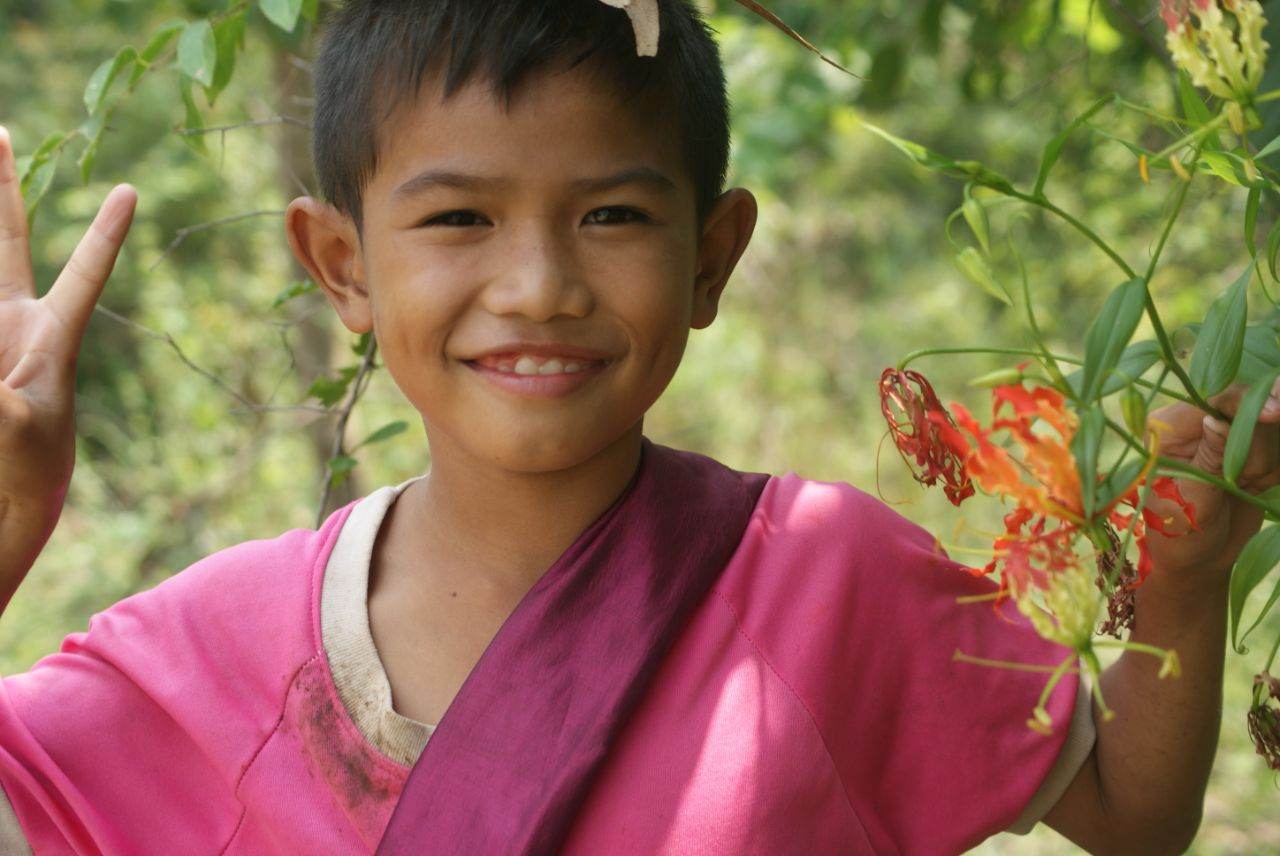 ยิ้มใสๆไร้สาร