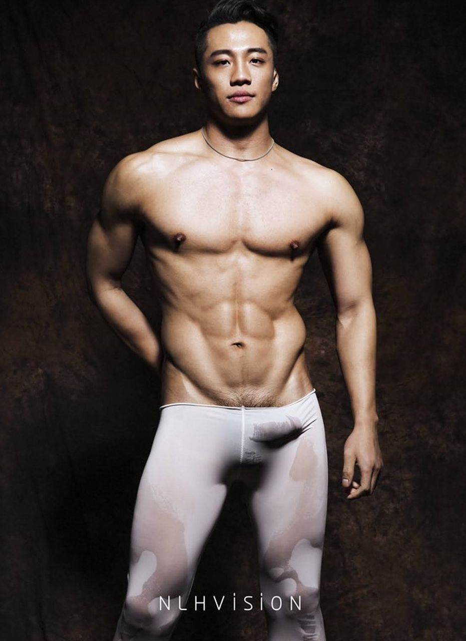 หนุ่มหล่อขึ้นปก 958