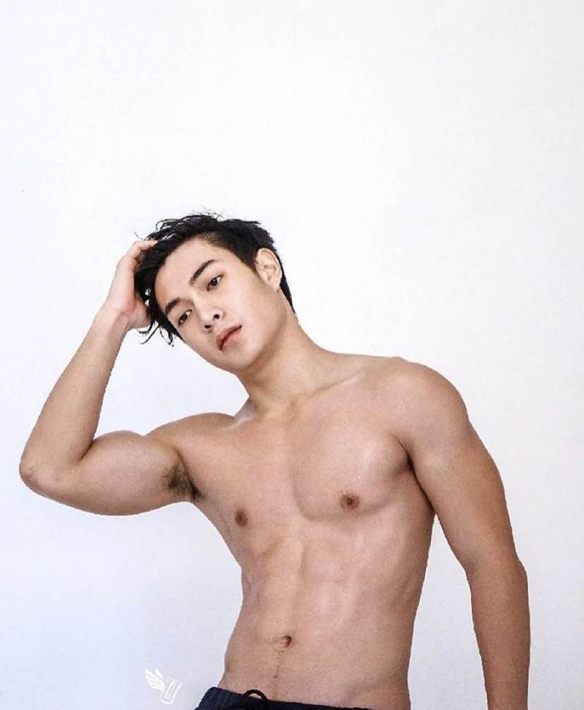เปิดวาร์ป IG หนุ่มหล่อหุ่นดี #35