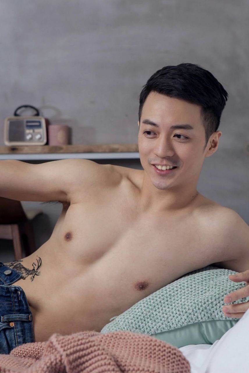 หนุ่มหล่อขึ้นปก 953.1