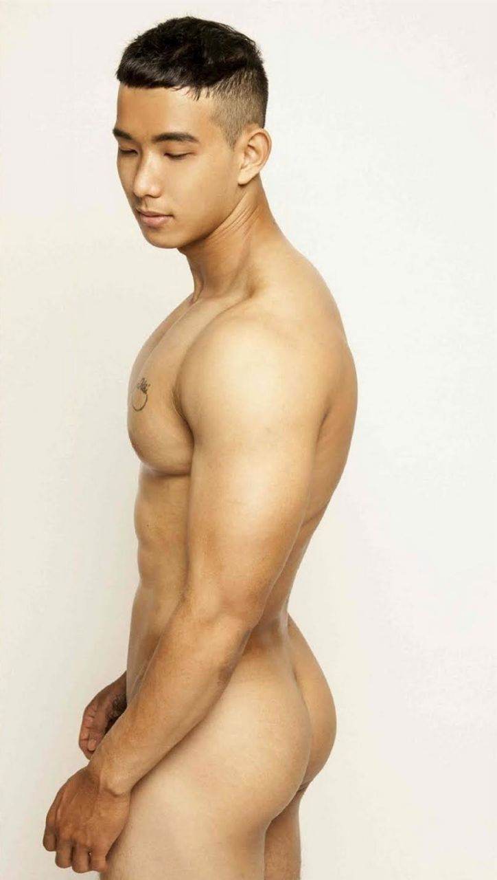 หนุ่มหล่อขึ้นปก 956.1