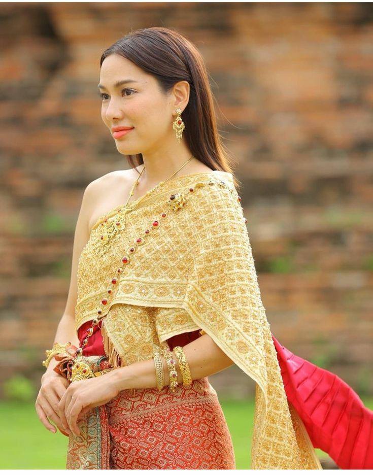 Sbai Thai dress: Thailand 🇹🇭