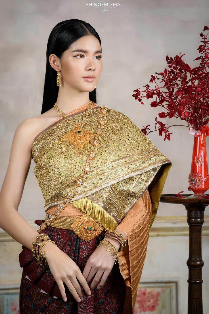 Sbai Thai dress: Thailand 🇹🇭