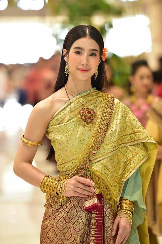 Sbai Thai dress: Thailand 🇹🇭