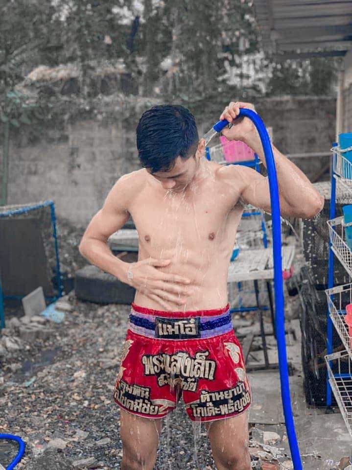ดีต่อใจ#1772นักมวย..อาบน้ำ