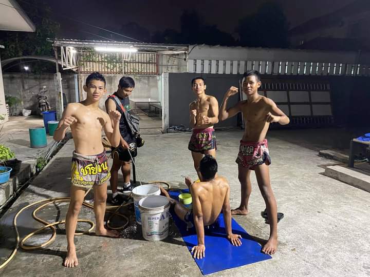 ดีต่อใจ#1772นักมวย..อาบน้ำ