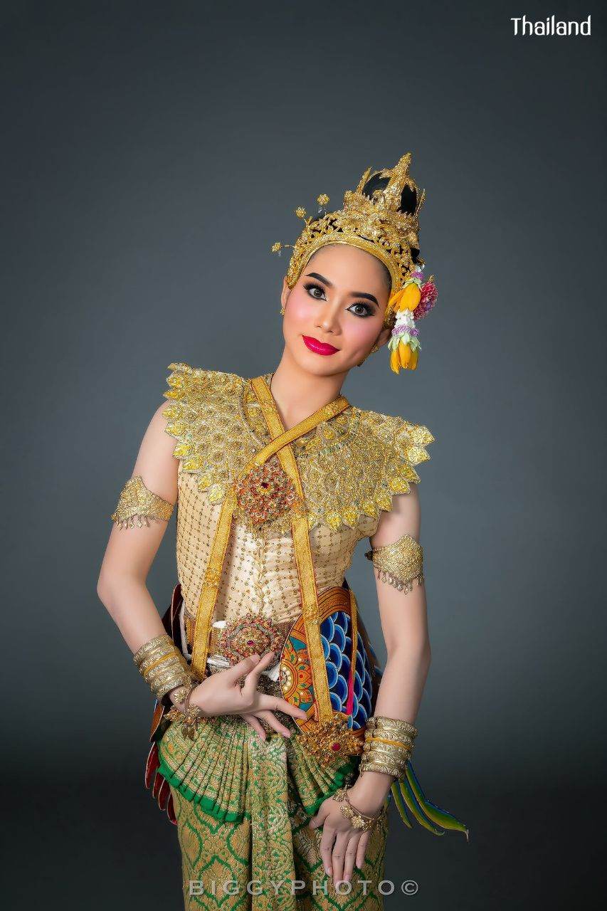 THAILAND 🇹🇭 | Thai dance: ชมโฉมนางจันทกินรี