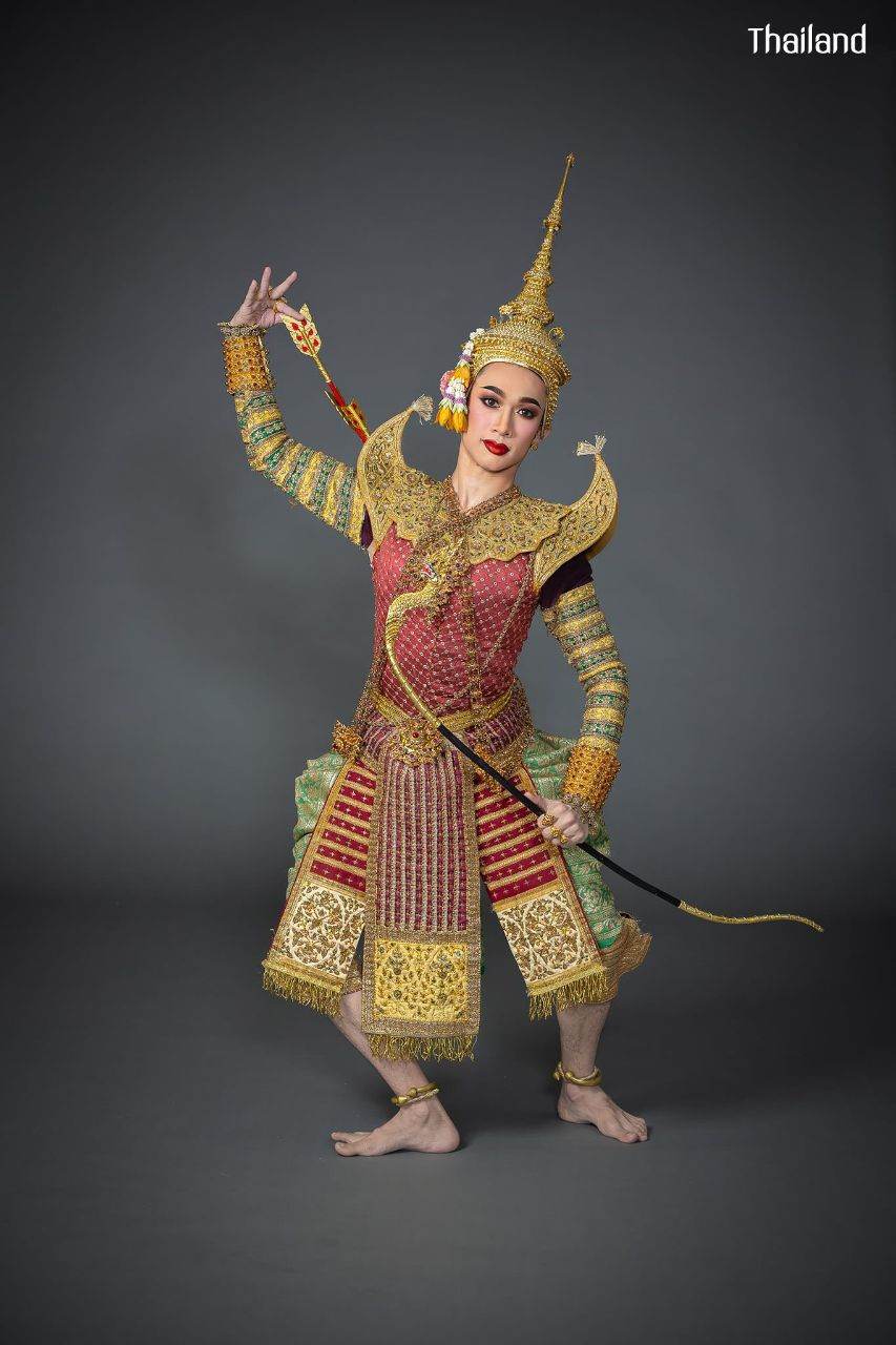 THAILAND 🇹🇭 | Thai dance: ชมโฉมนางจันทกินรี