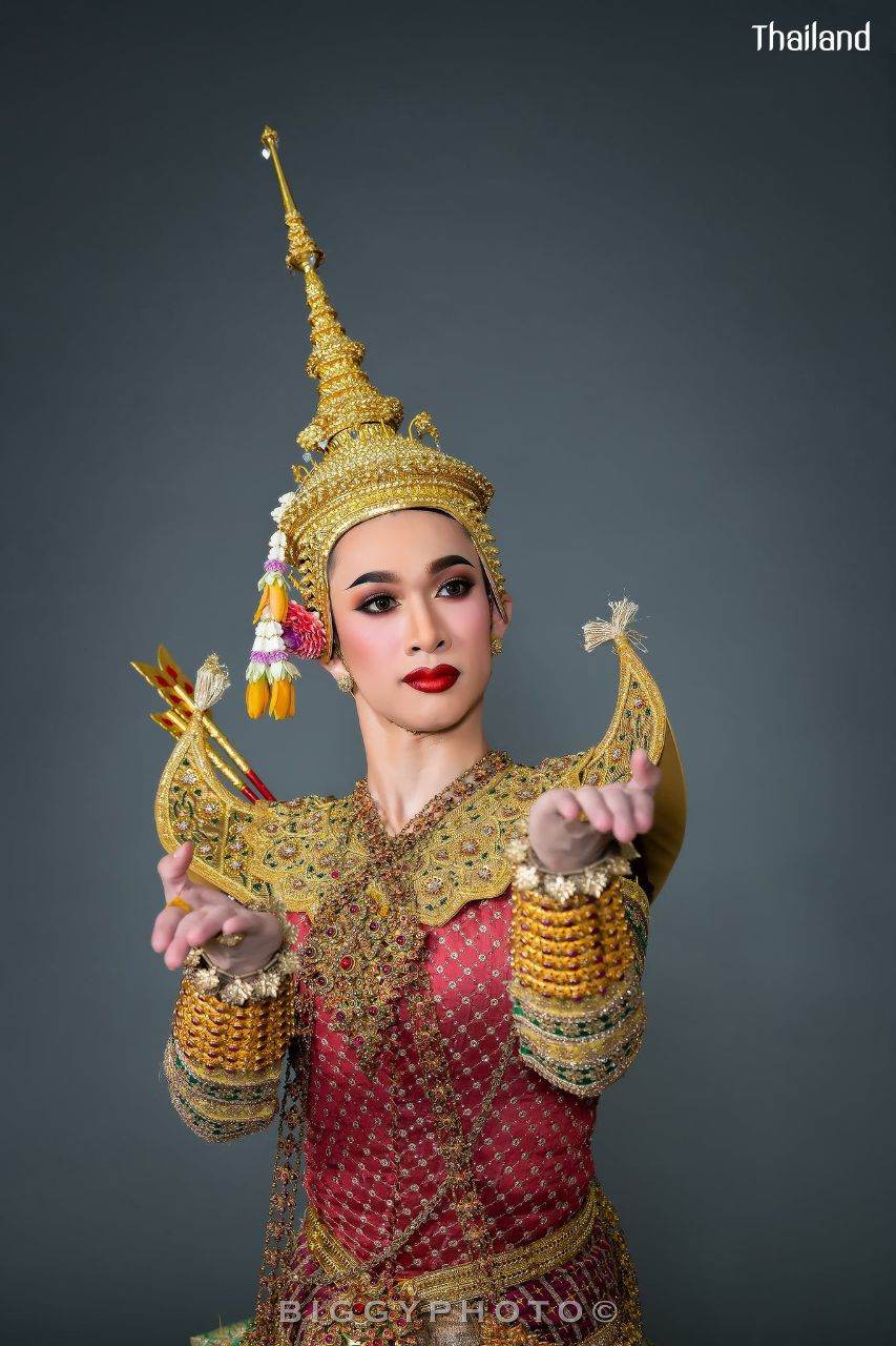 THAILAND 🇹🇭 | Thai dance: ชมโฉมนางจันทกินรี