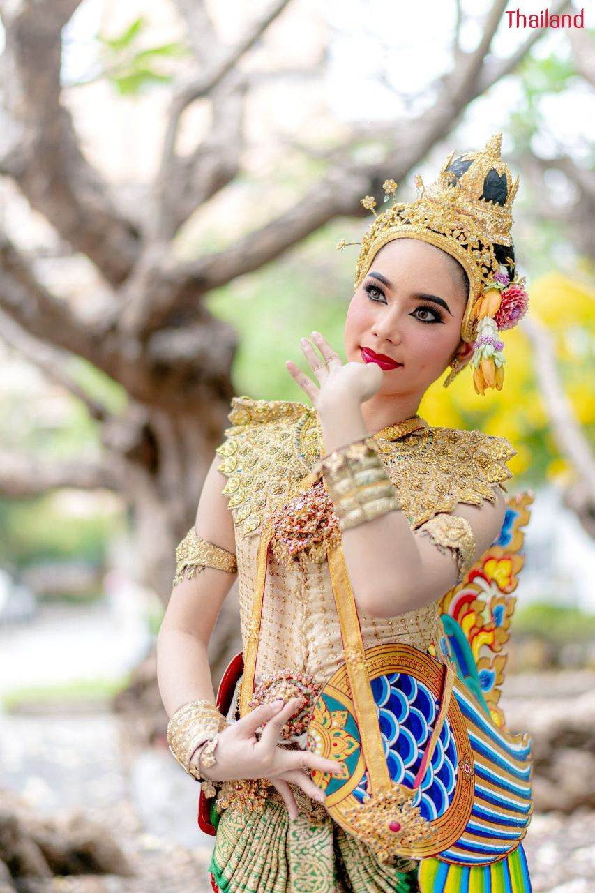 THAILAND 🇹🇭 | Thai dance: ชมโฉมนางจันทกินรี