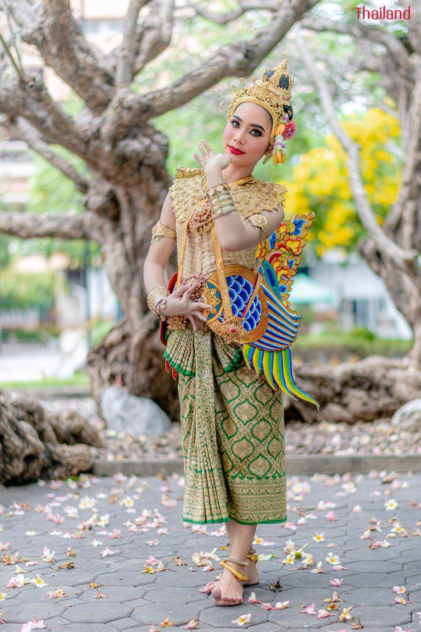 THAILAND 🇹🇭 | Thai dance: ชมโฉมนางจันทกินรี