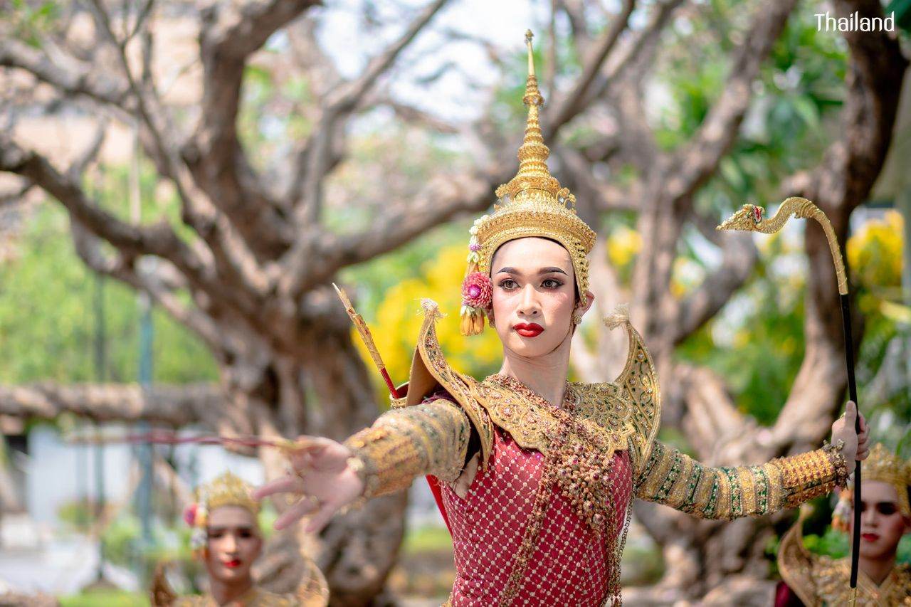 THAILAND 🇹🇭 | Thai dance: ชมโฉมนางจันทกินรี