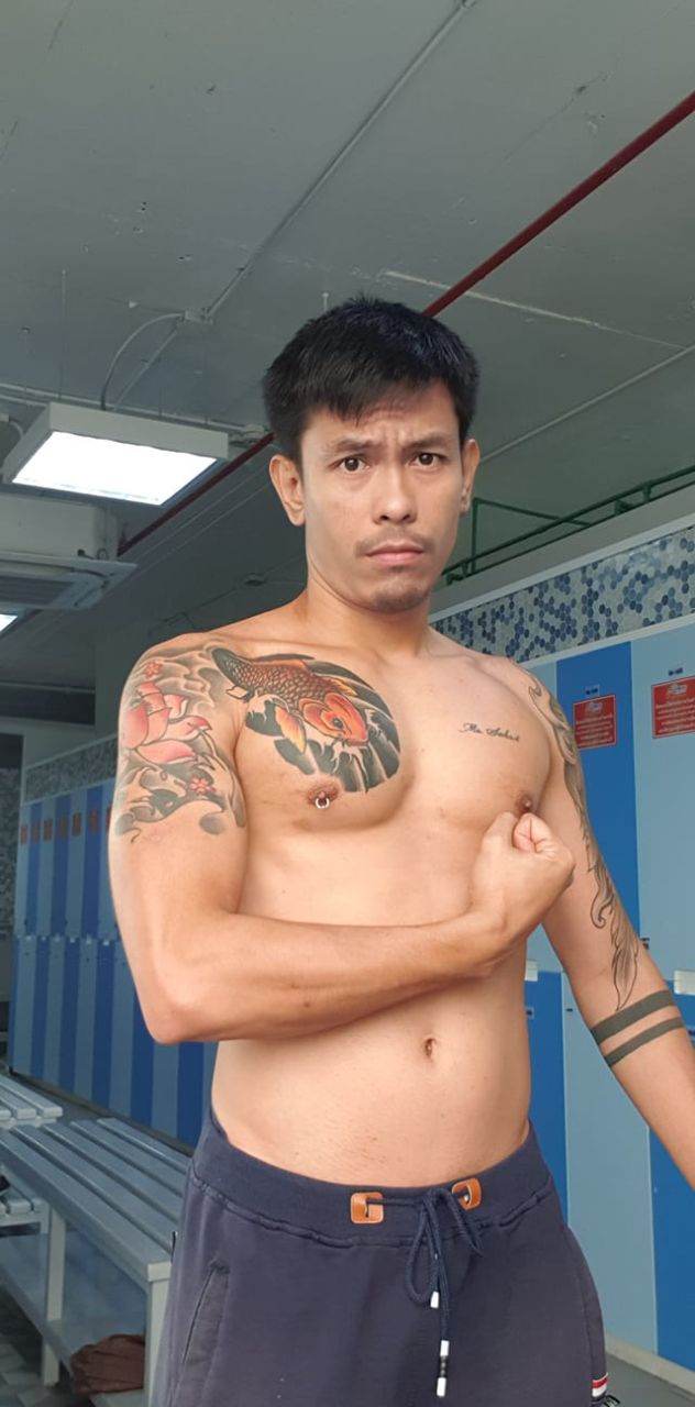หล่อลอยสัก <<16>>