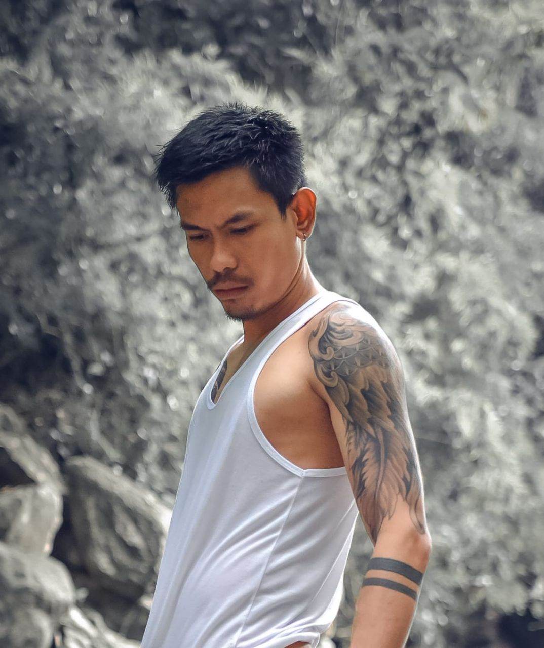 หล่อลอยสัก <<16>>