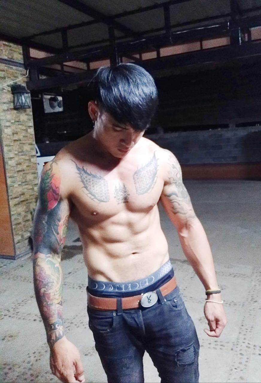 หล่อลอยสัก <<17>>