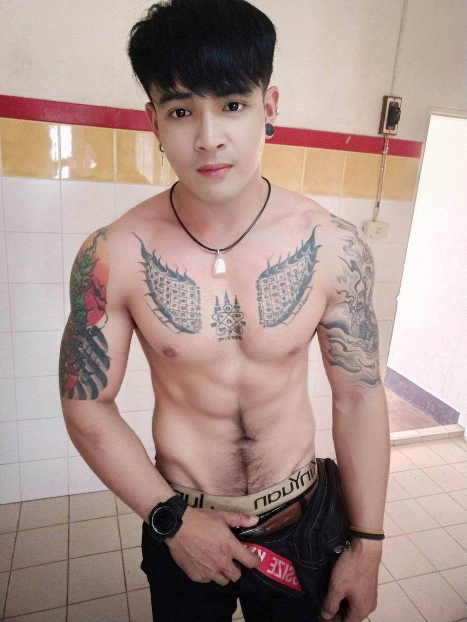 หล่อลอยสัก <<17>>