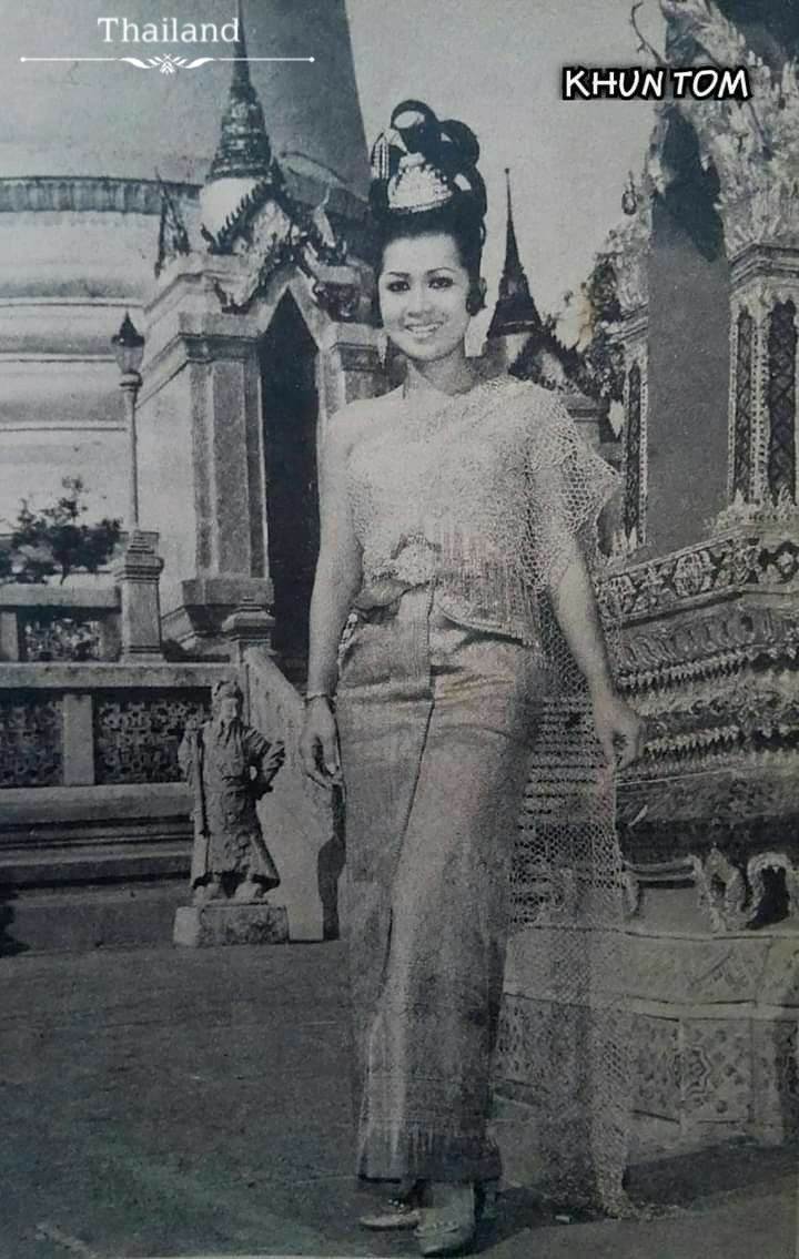 Sbai Thai dress: Thailand 🇹🇭