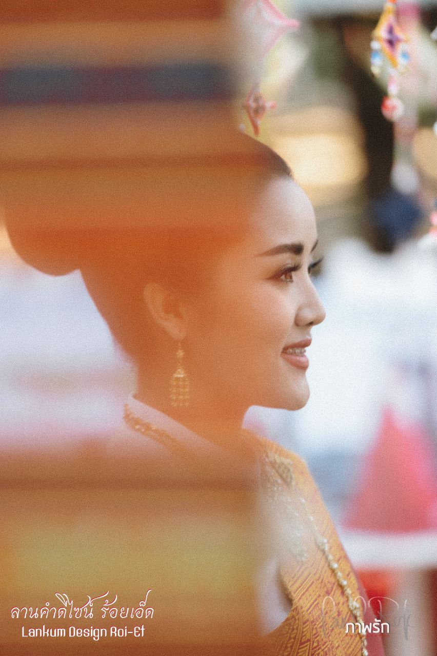 THAILAND 🇹🇭 | ชุดแต่งงานอีสาน(งานกินดอง)