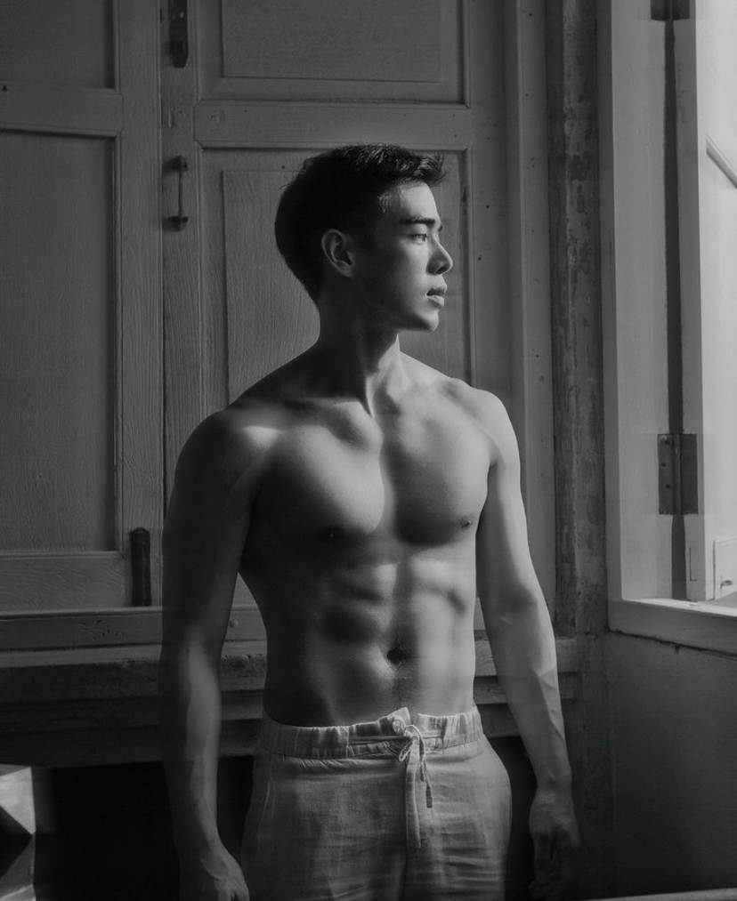 ชายหล่อ หุ่นแซ่บ 13