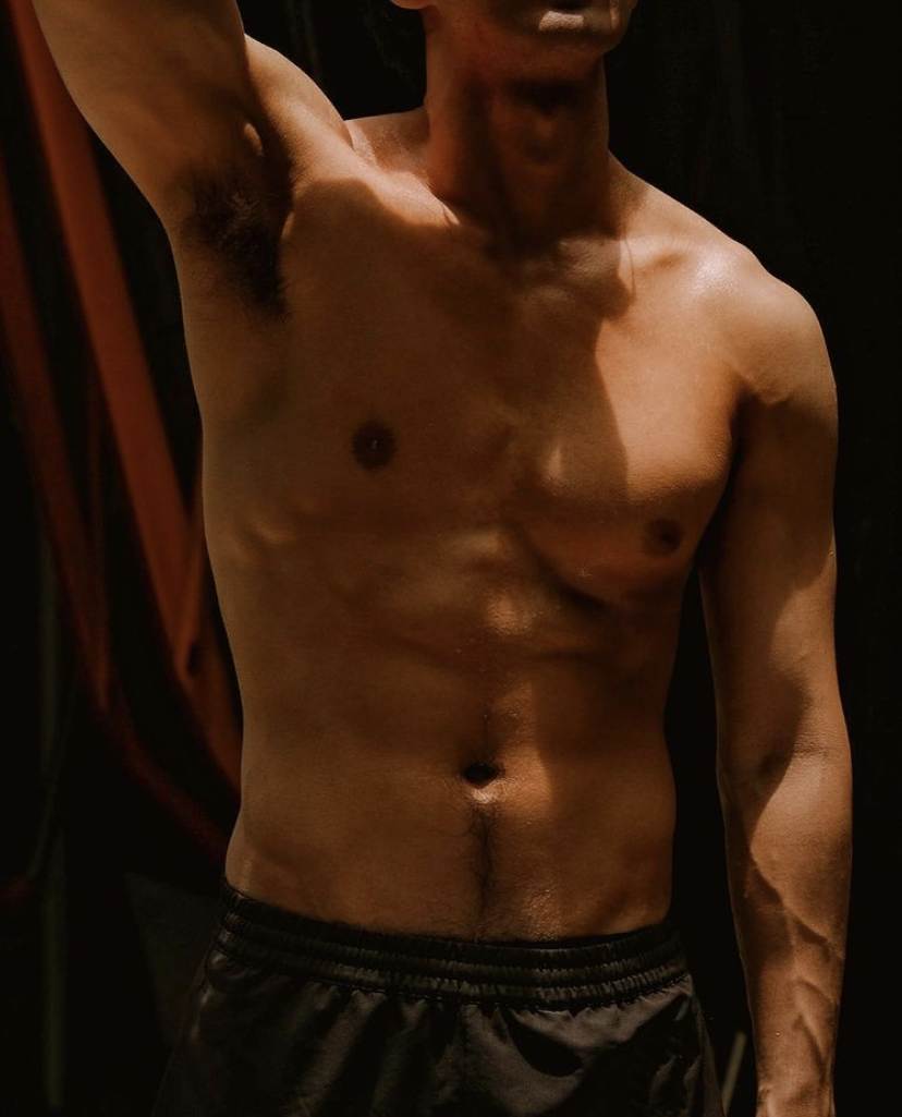 ชายหล่อ หุ่นแซ่บ 13