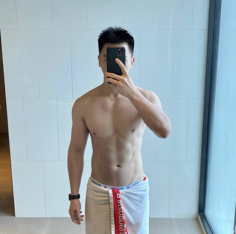 ชายหล่อ หุ่นแซ่บ 15