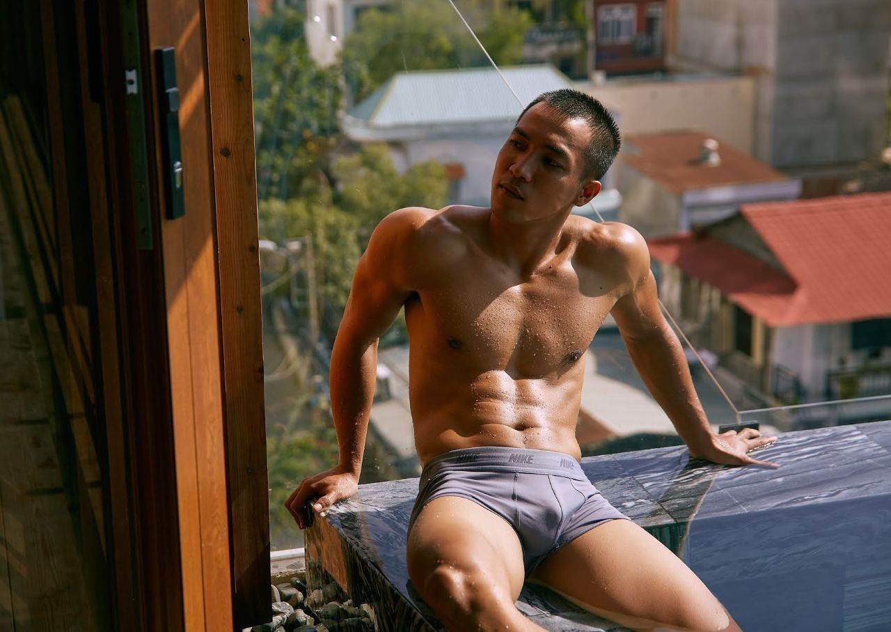 หนุ่มหล่อขึ้นปก 960