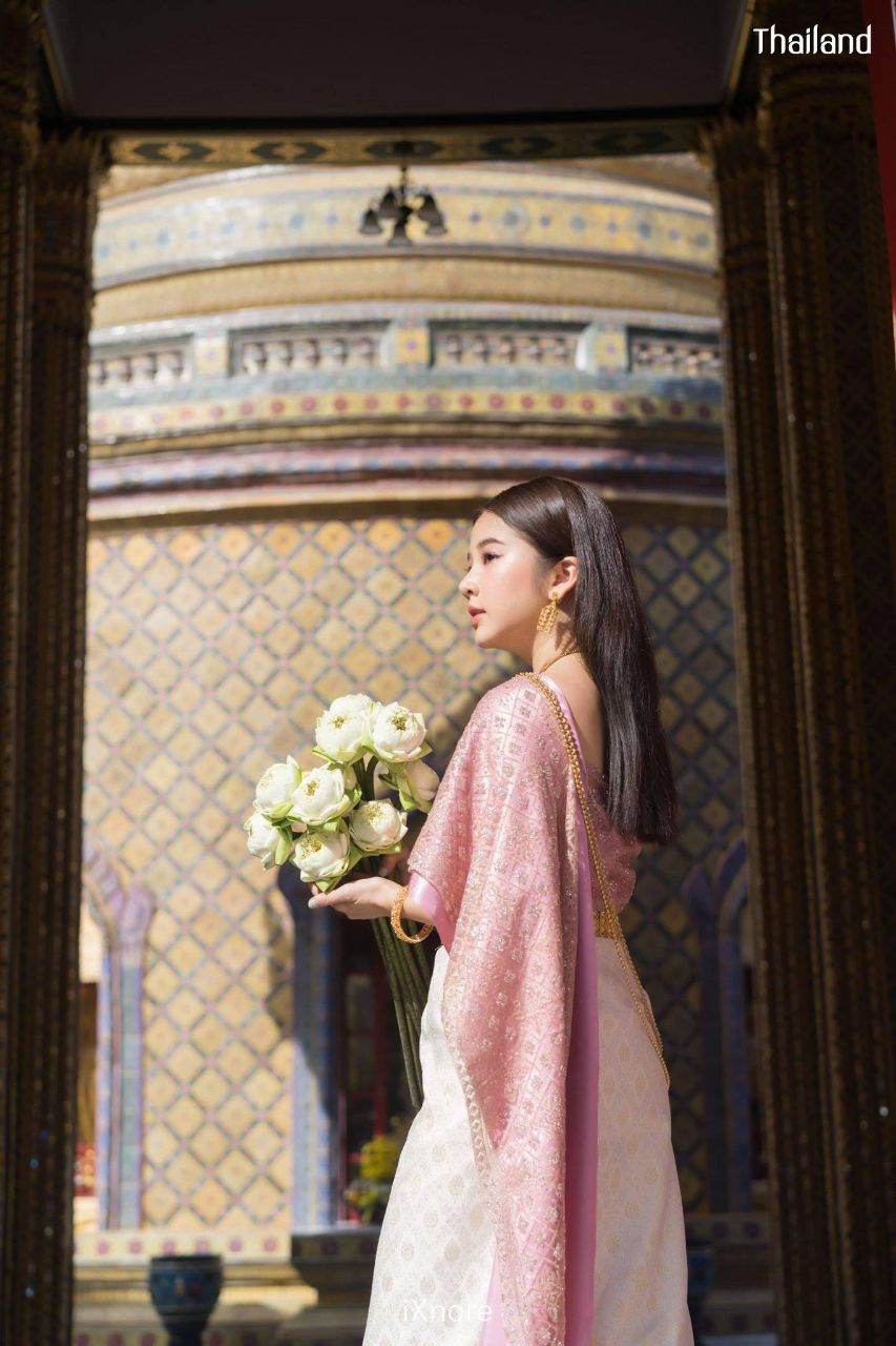 THAILAND 🇹🇭 | The Sbai, Thai dress (ชุดไทย)