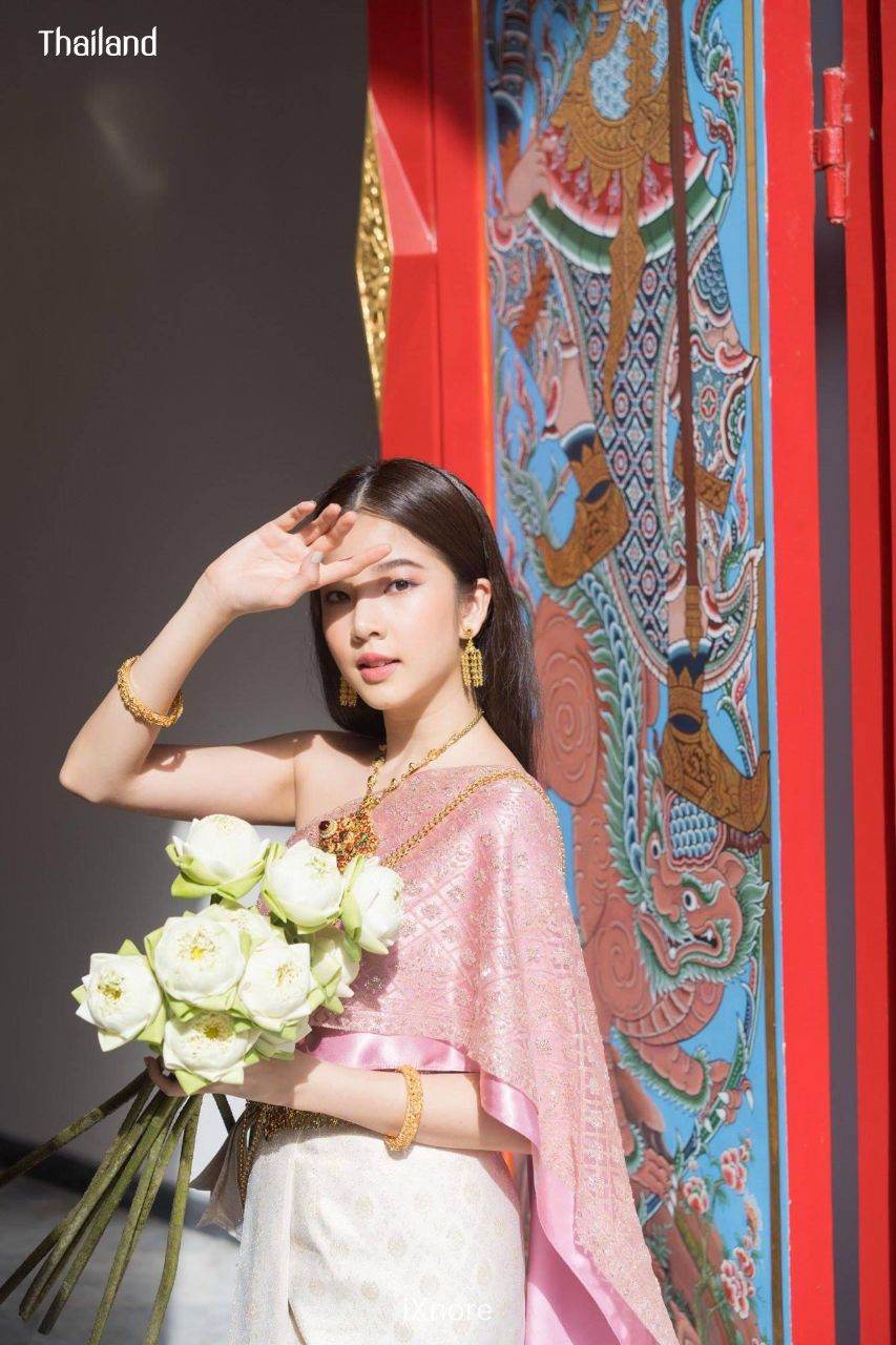 THAILAND 🇹🇭 | The Sbai, Thai dress (ชุดไทย)