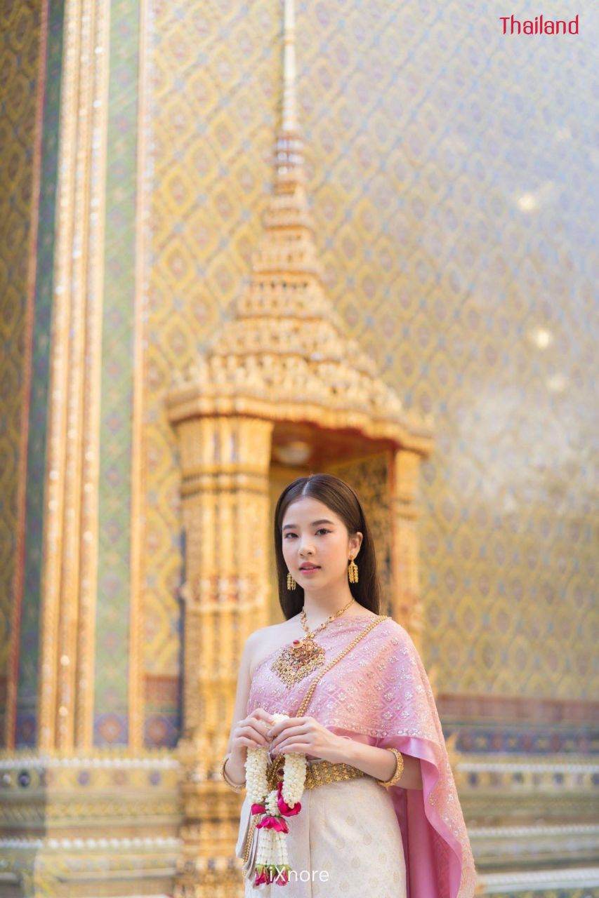THAILAND 🇹🇭 | The Sbai, Thai dress (ชุดไทย)
