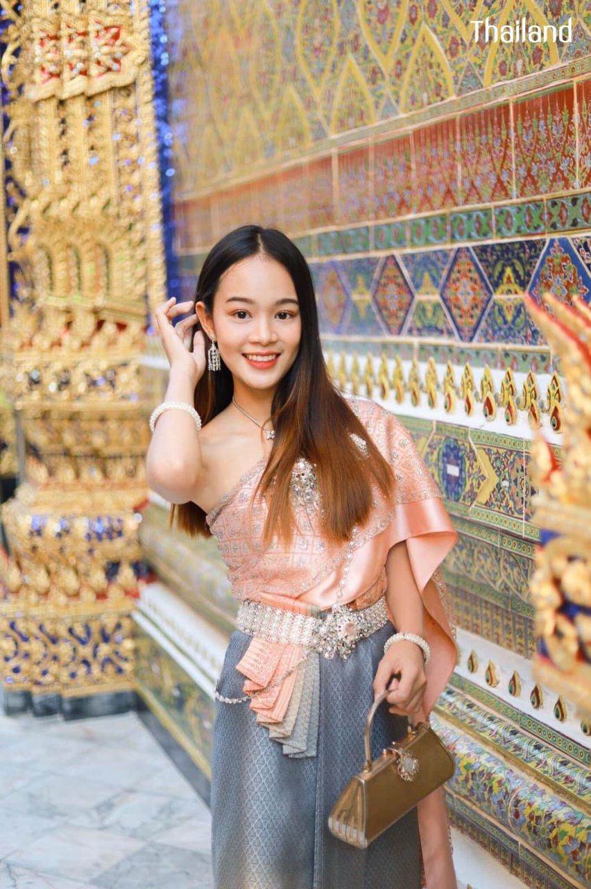 THAILAND 🇹🇭 | The Sbai, Thai dress (ชุดไทย)