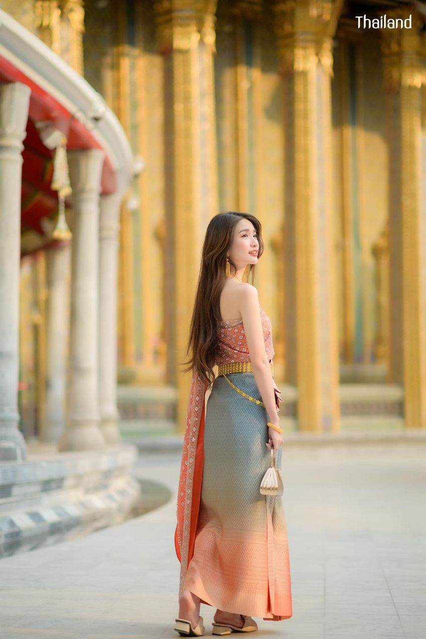 THAILAND 🇹🇭 | The Sbai, Thai dress (ชุดไทย)