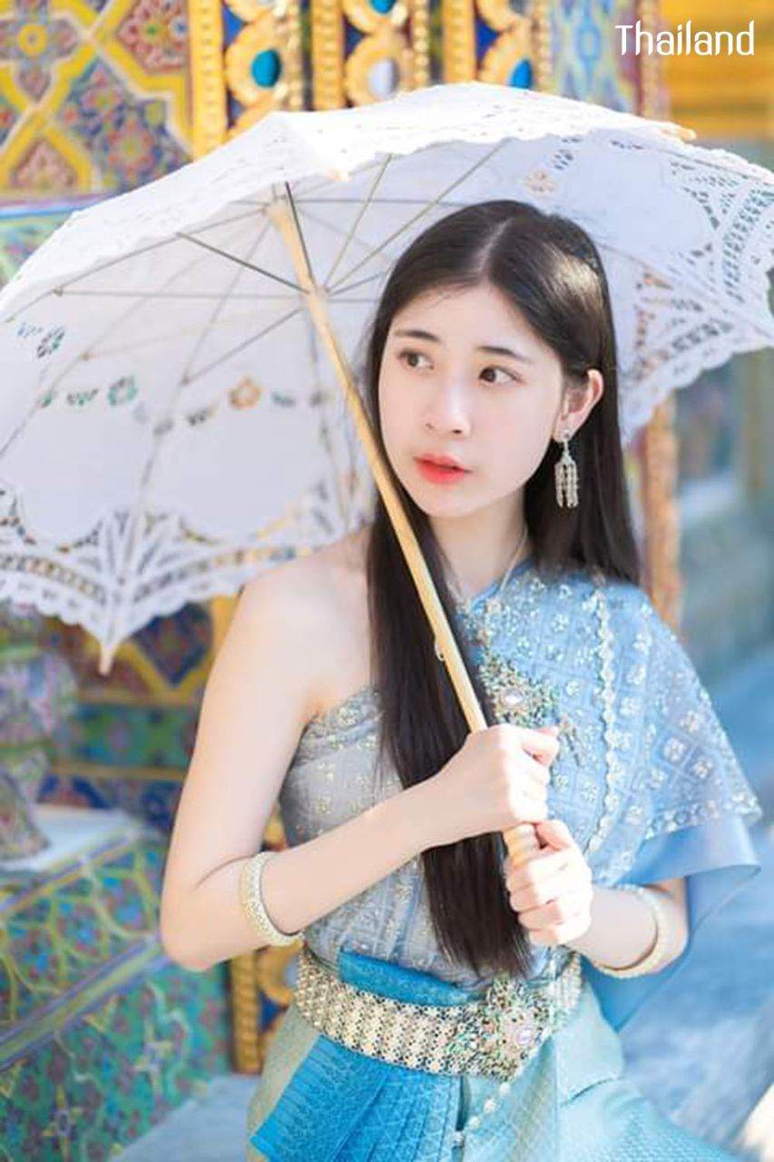 THAILAND 🇹🇭 | The Sbai, Thai dress (สไบ-ชุดไทย)