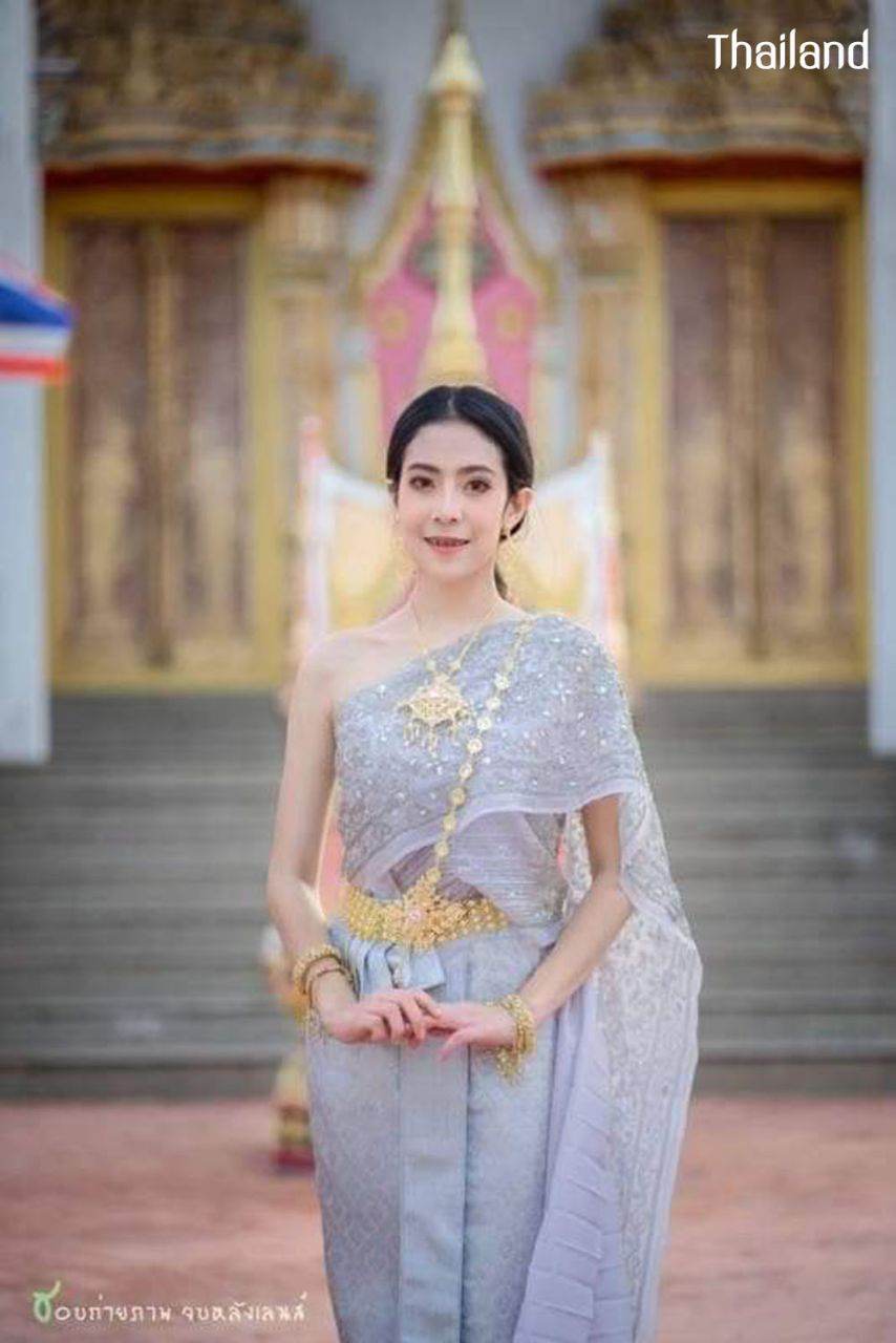 THAILAND 🇹🇭 | The Sbai, Thai dress (สไบ-ชุดไทย)