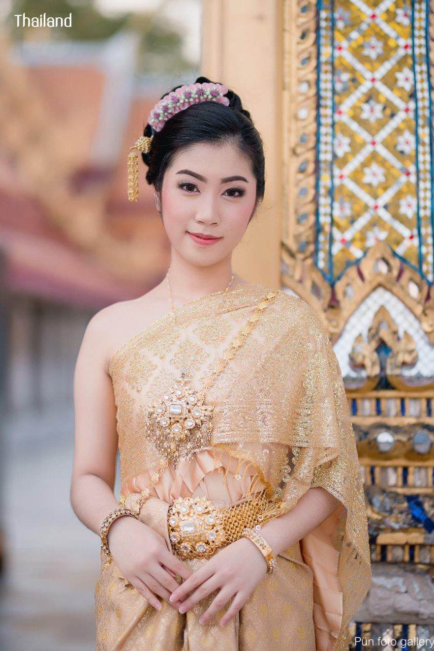 THAILAND 🇹🇭 | The Sbai, Thai dress (สไบ-ชุดไทย)