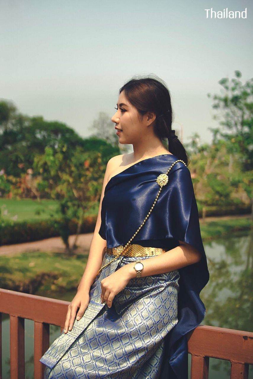 THAILAND 🇹🇭 | The Sbai, Thai dress (สไบ-ชุดไทย)