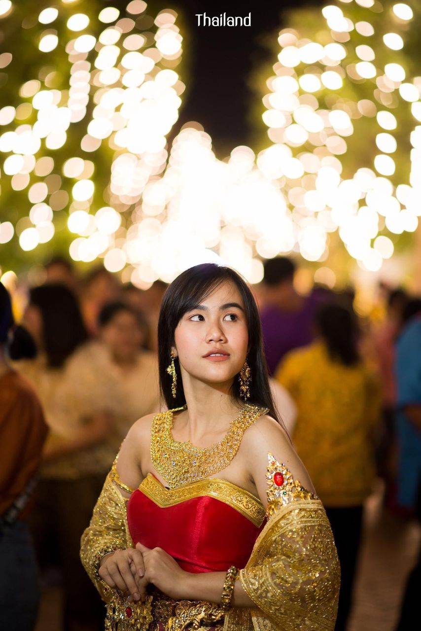 THAILAND 🇹🇭 | The Sbai, Thai dress (สไบ-ชุดไทย)