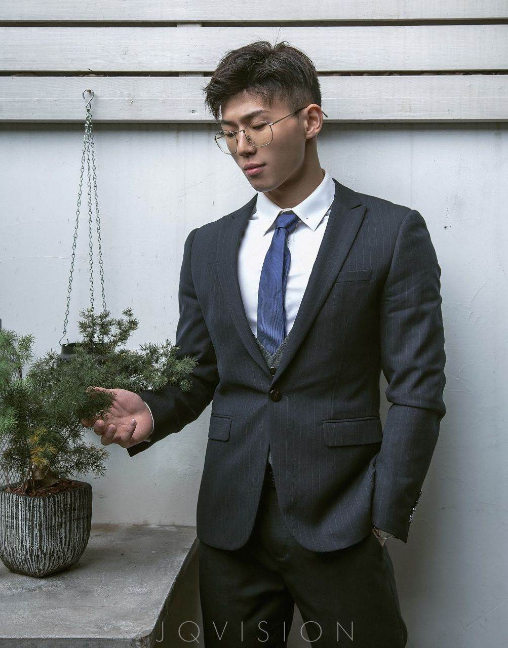 หนุ่มหล่อขึ้นปก 961