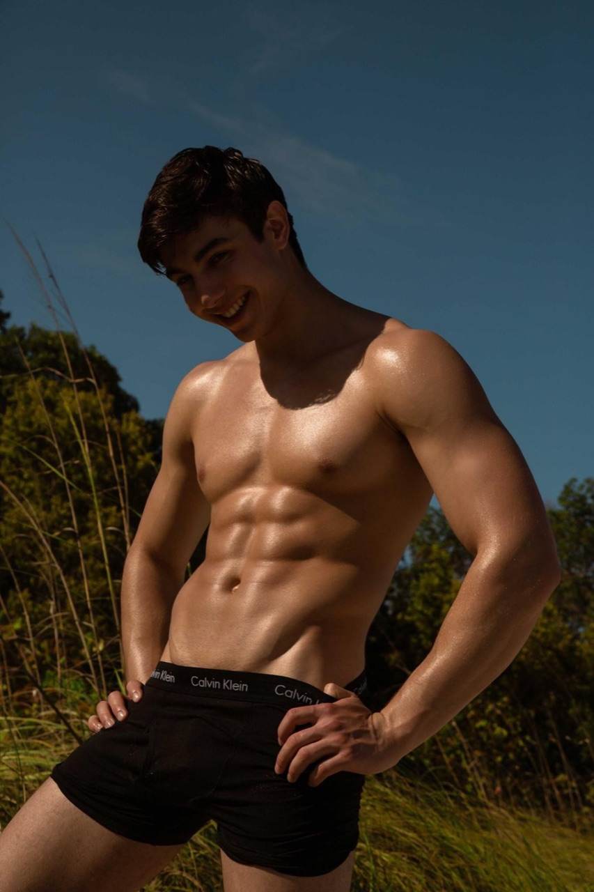 LINE OpenChat : Underwear For Men